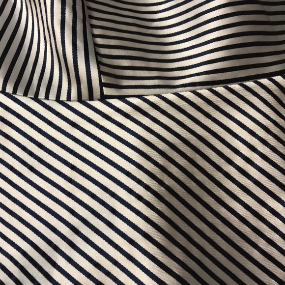 Banana Republic One-Shoulder Peplum Top - Picture 4 of 4